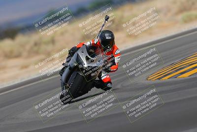 media/Sep-11-2022-SoCal Trackdays (Sun) [[81b7e951af]]/Turn 16 (945am)/